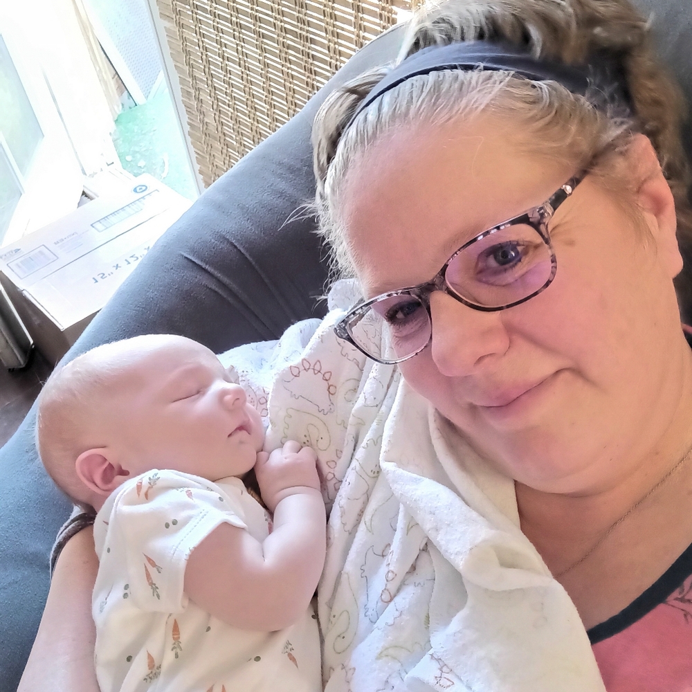 Meet your Posher, Trisha - Picture 2 of 2
